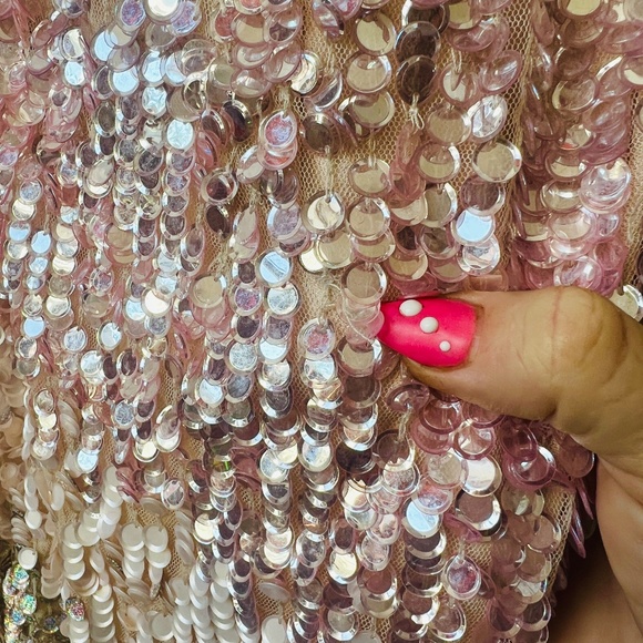 👗French Connection Starlight Ombré Sequin Dress - Mellow Rose 🩷 | Size 8 | $50 - Picture 9 of 12